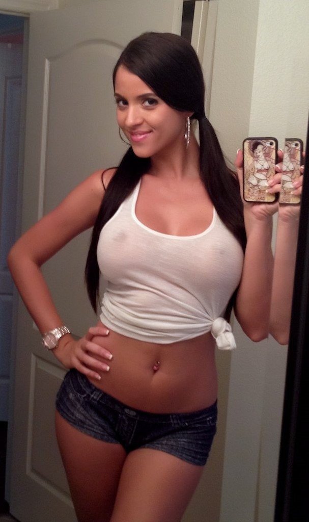 Ксюша - Интим салон Санкт-Петербурга +7(981)266-85-01