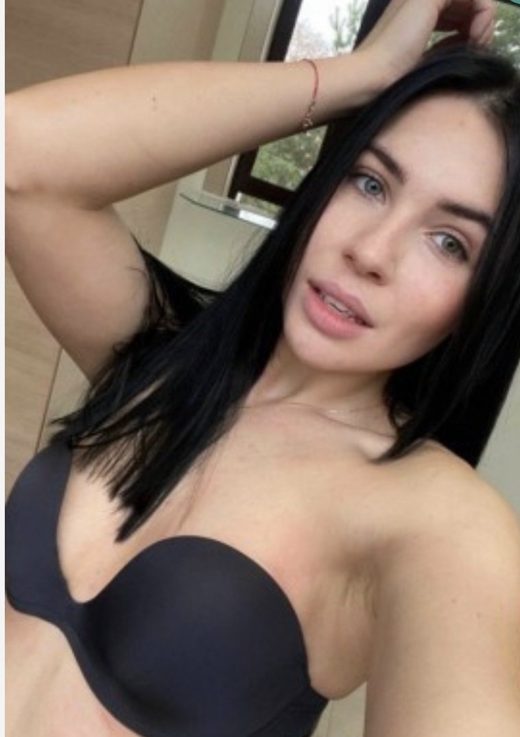 Дариночка - Проститутка Питера +7(981)214-21-80